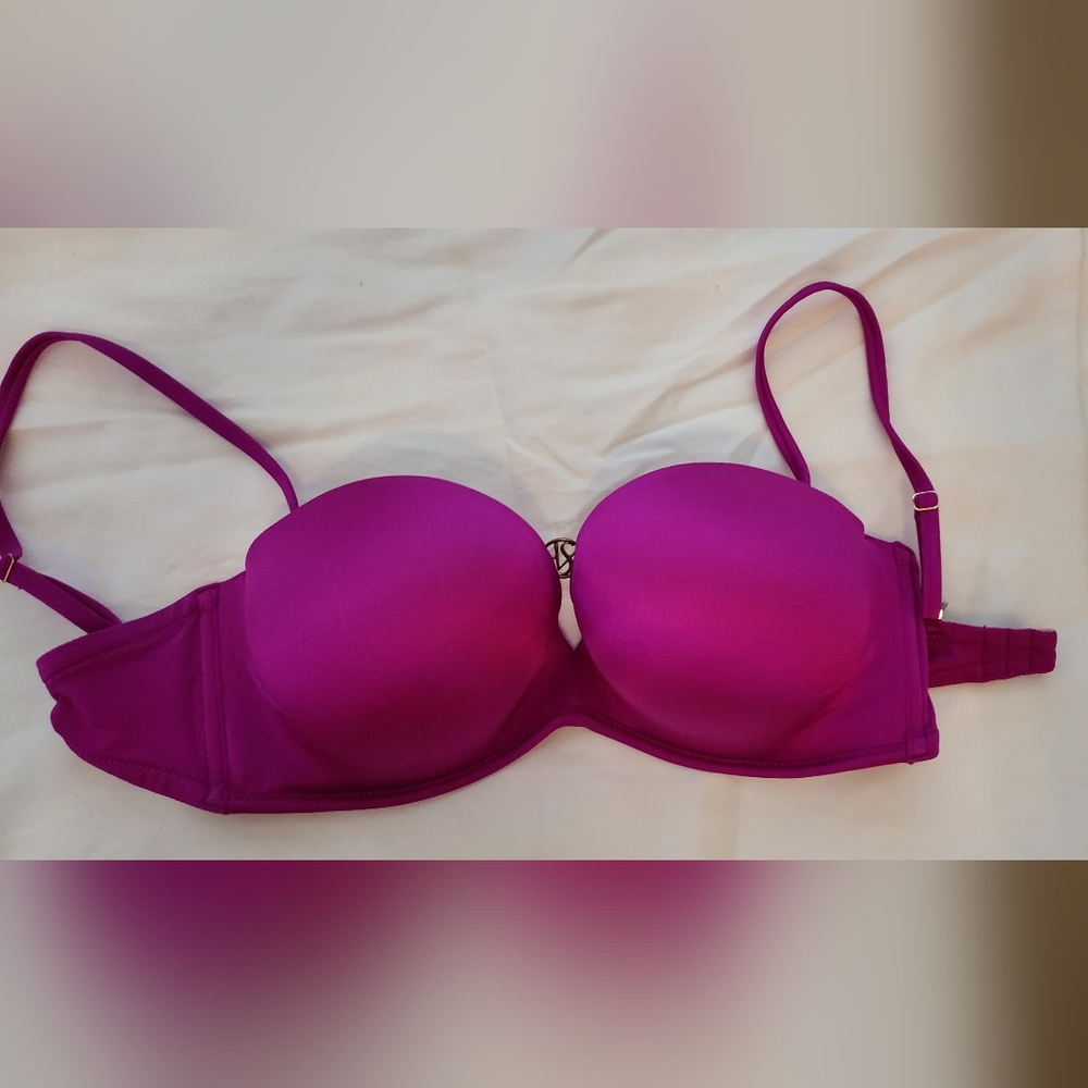 NWOT Victoria's Secret Bombshell Swim Top